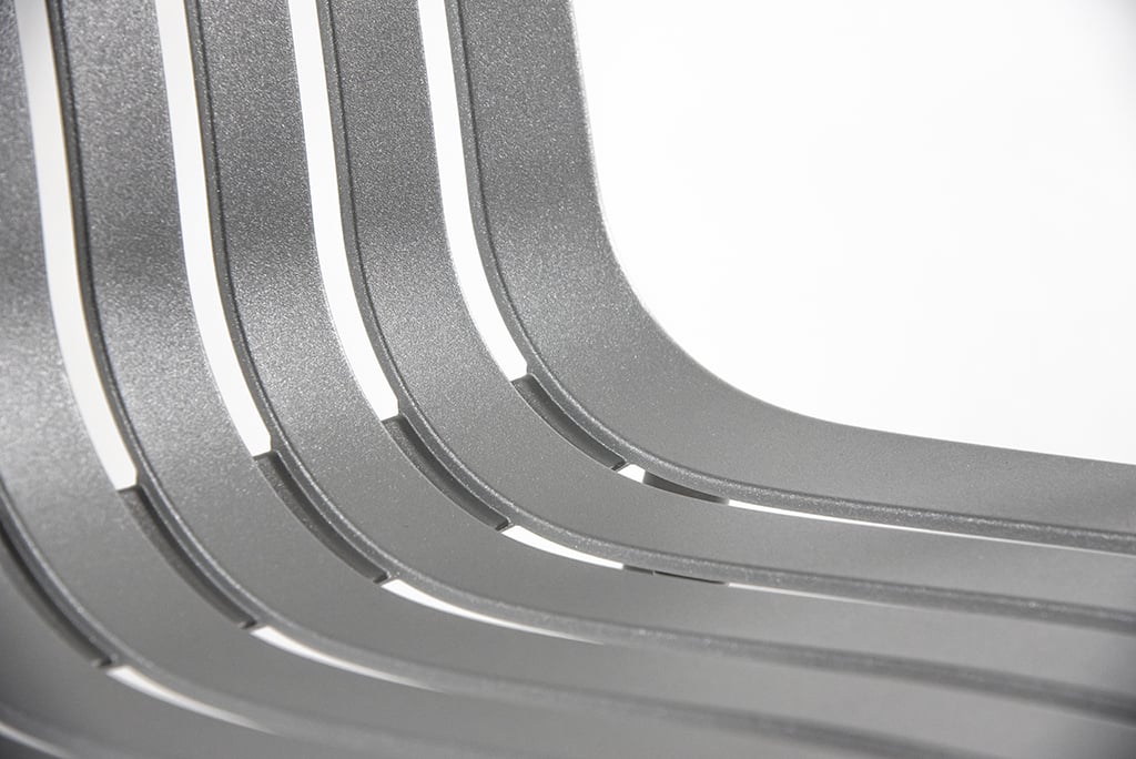Magis-Plato-Stuhl-grau-metallic-Detail