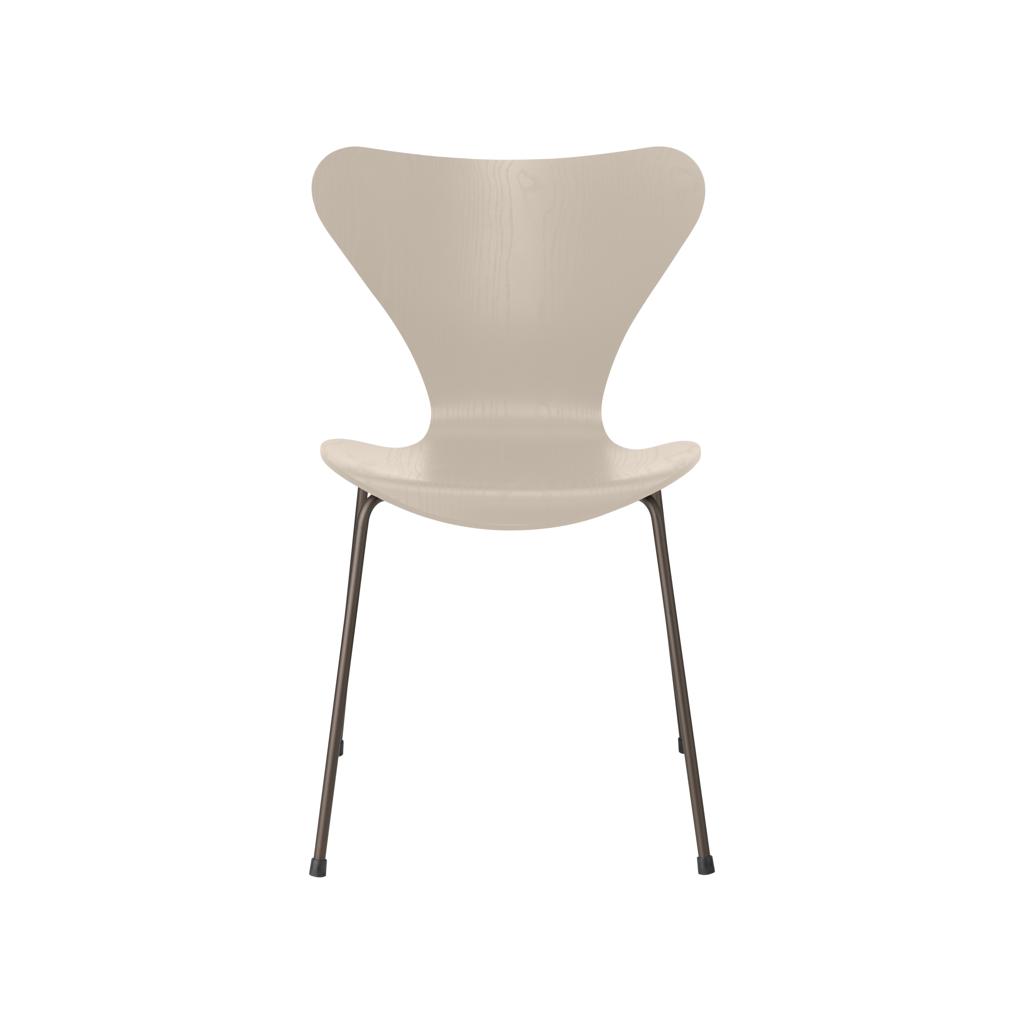 Fritz Hansen Serie 7 Stuhl gefärbte Esche