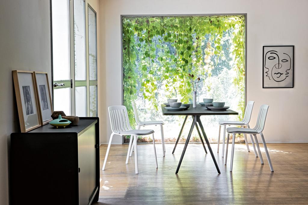 Magis-Plato-Stuhl-weiss-Ambiente-Esszimmer