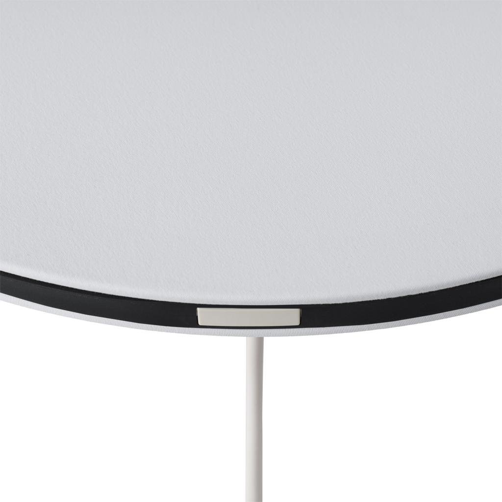 muuto-calm-wandleuchte-mit-kabel-detail