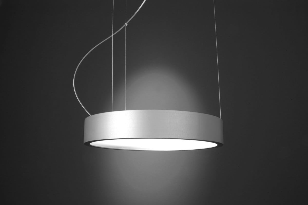 Absolut Lighting Aluring Pendelleuchte - eloxiert, 1-flammig mit Baldachin für zentralen Lichtauslass - Retoure