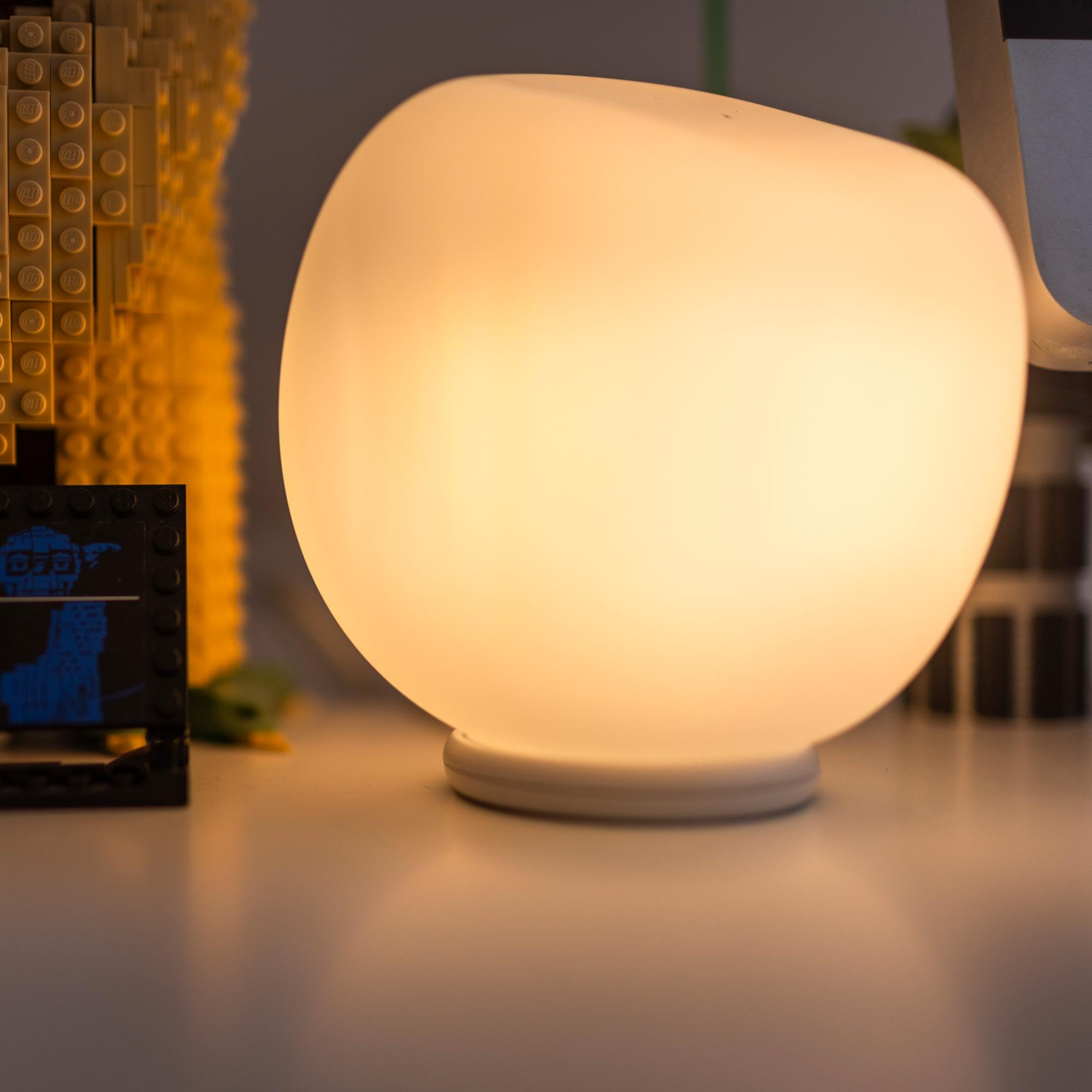 Foscarini Hoba Piccola Tischleuchte (Ein- / Aus)