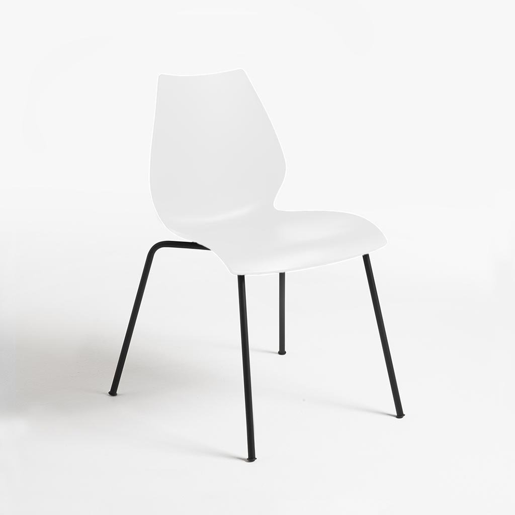 Kartell Maui Stuhl, Beine schwarz lackiert (zinkweiß)