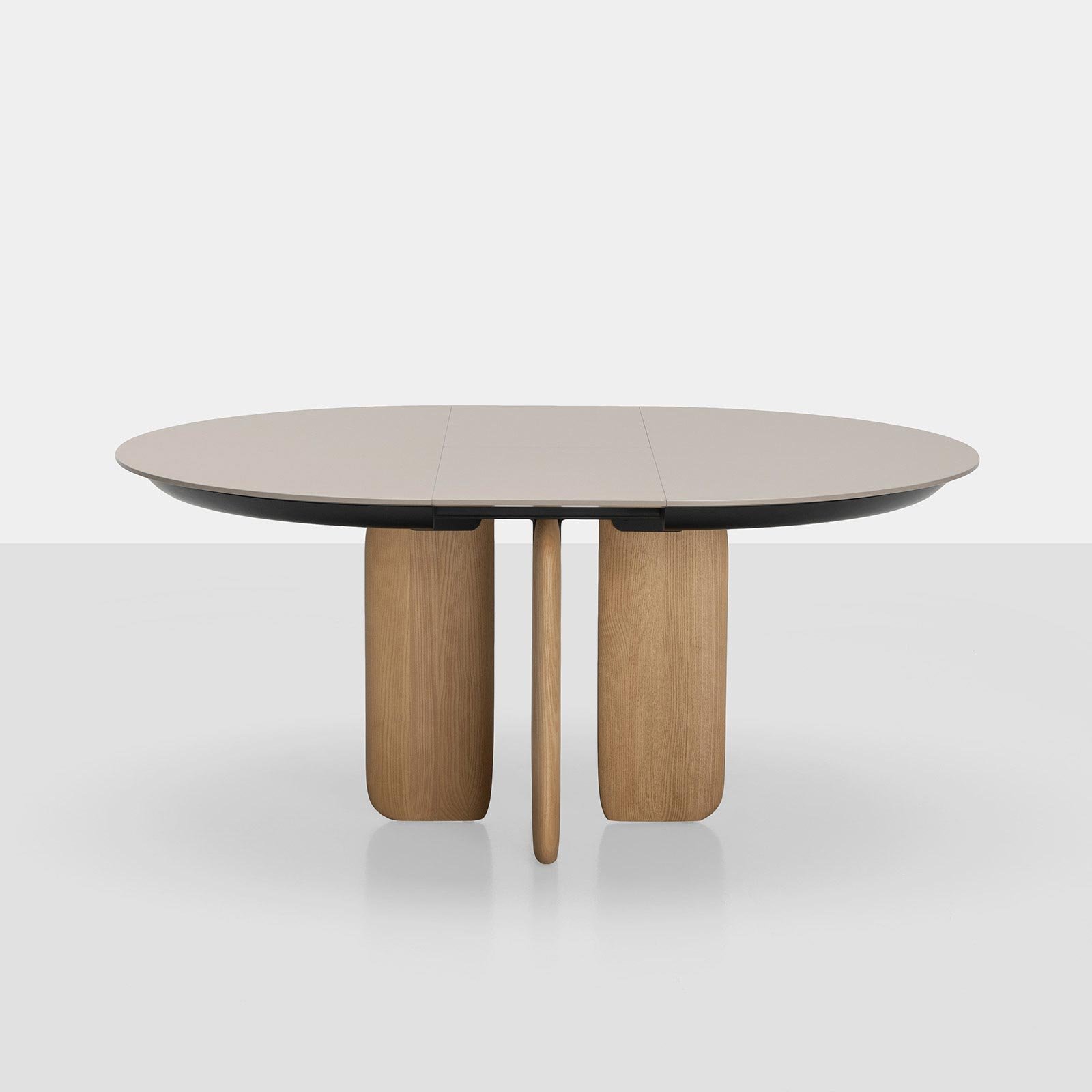 Kristalia Pala lackiert Indoor Tisch rund ausziehbar (Ø 110 - 150cm, MDF weiß lackiert, MDF weiß lackiert)