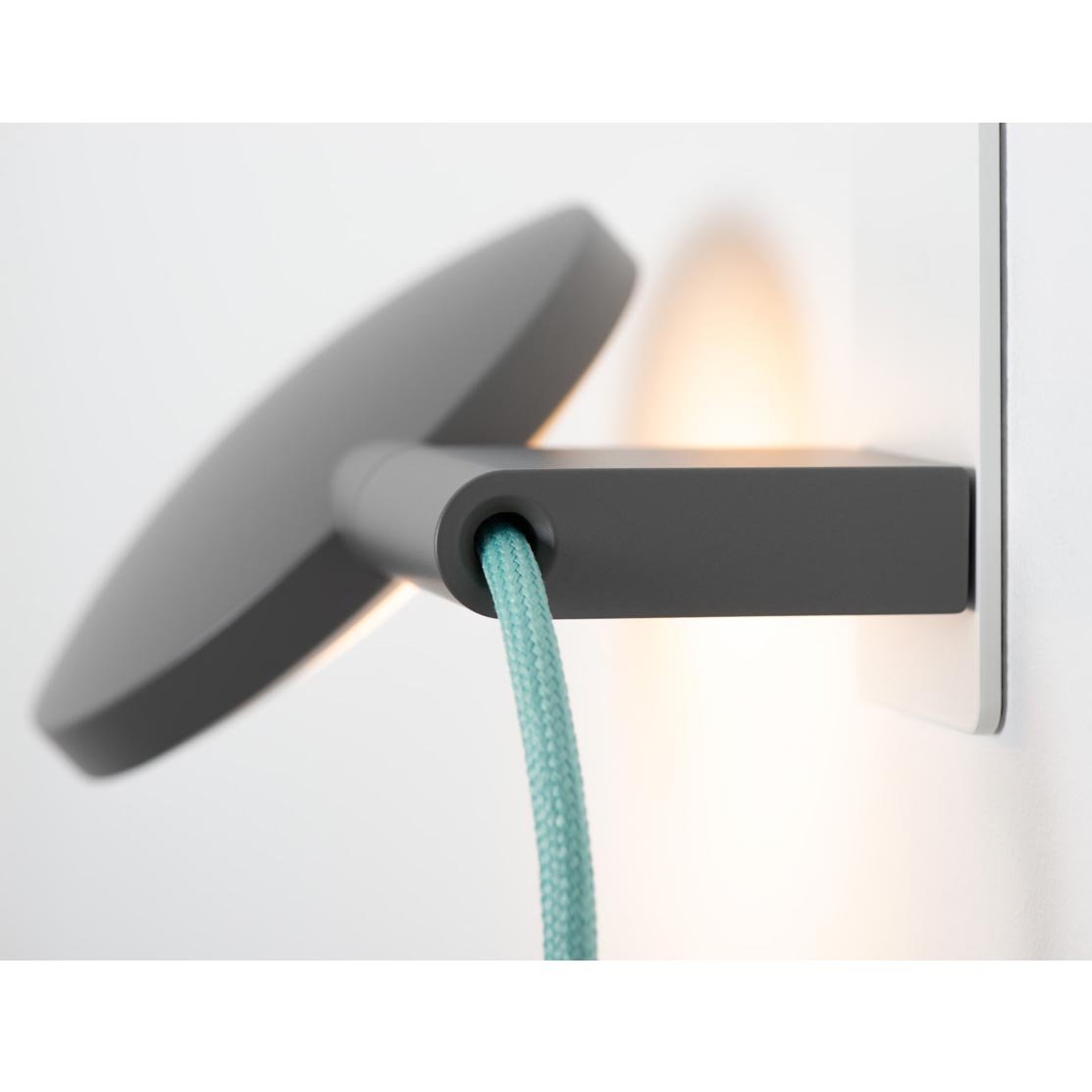 Mawa Design Maggy 1 Wandleuchte (schwarz matt, Kabel grau)