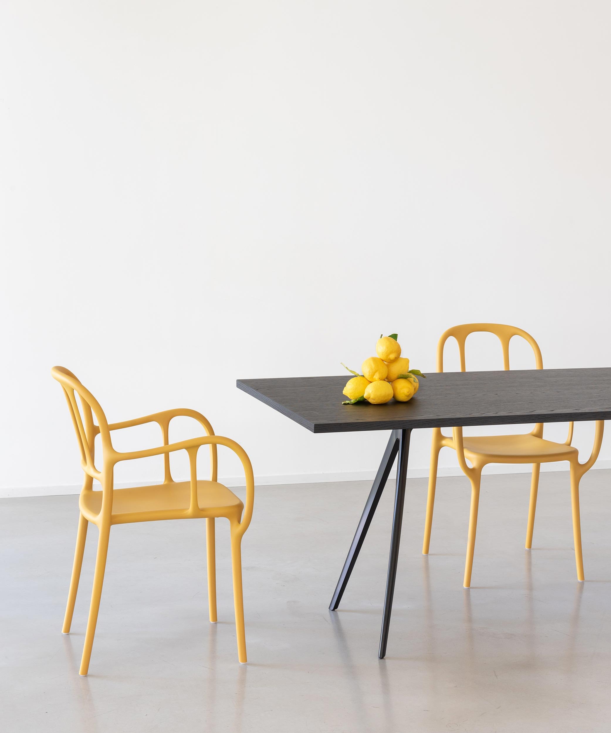 Magis Baguette Tisch (200 x 90cm) (Gestell schwarz pulverlackiert / Platte MDF schwarz)