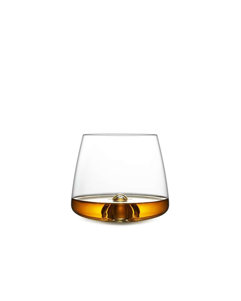normann copenhagen whiskey glas gefuellt2