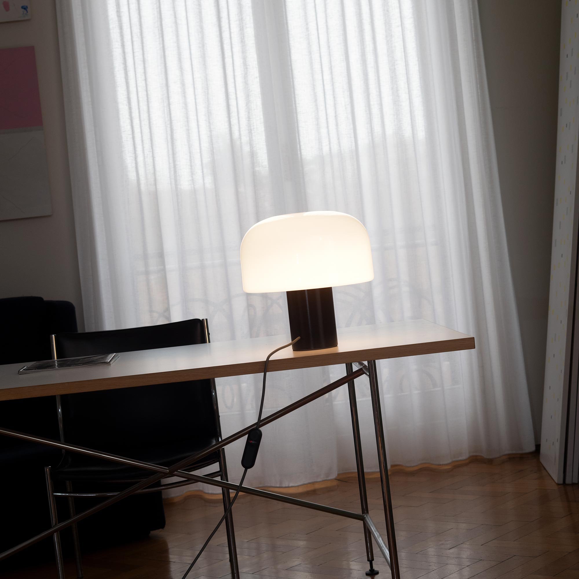 Flos Bellhop Glass T Tischleuchte (weiß)