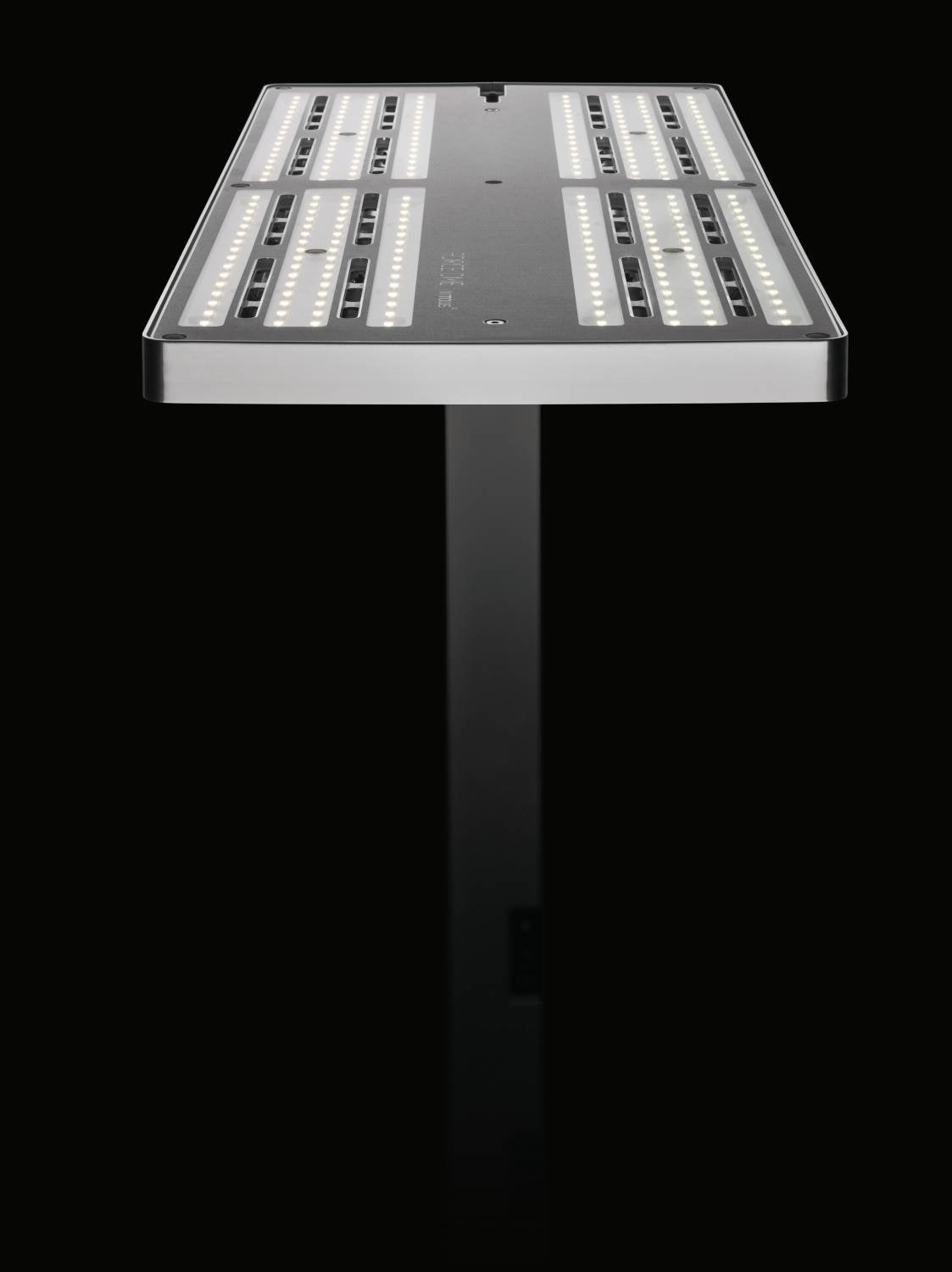 Nimbus Force One Power Stehleuchte (Aluminium weiß hochglänzend, warmweiß (3000K))