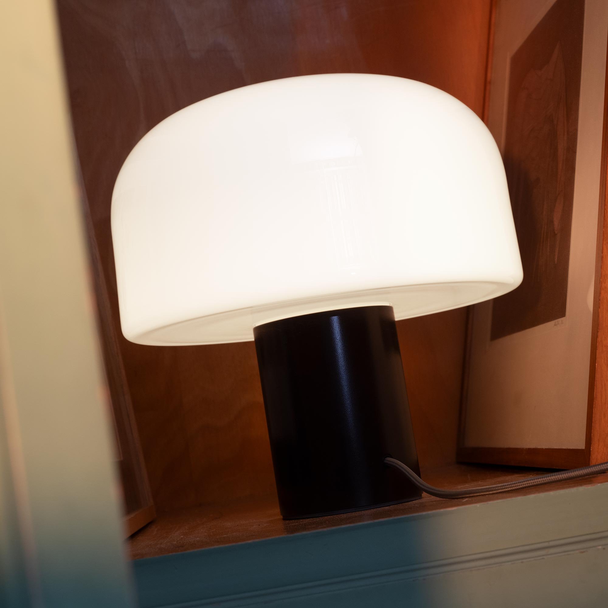 Flos Bellhop Glass T Tischleuchte (weiß)