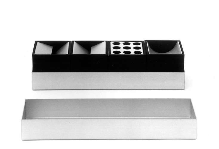 Danese Milano Canarie Schreibtisch-Set - Danese Milano Farbe:schwarz|Danese Milano Ausführung:2 Aschenbecher, 1 Stiftehalter, 1 Büroklammern-Halter