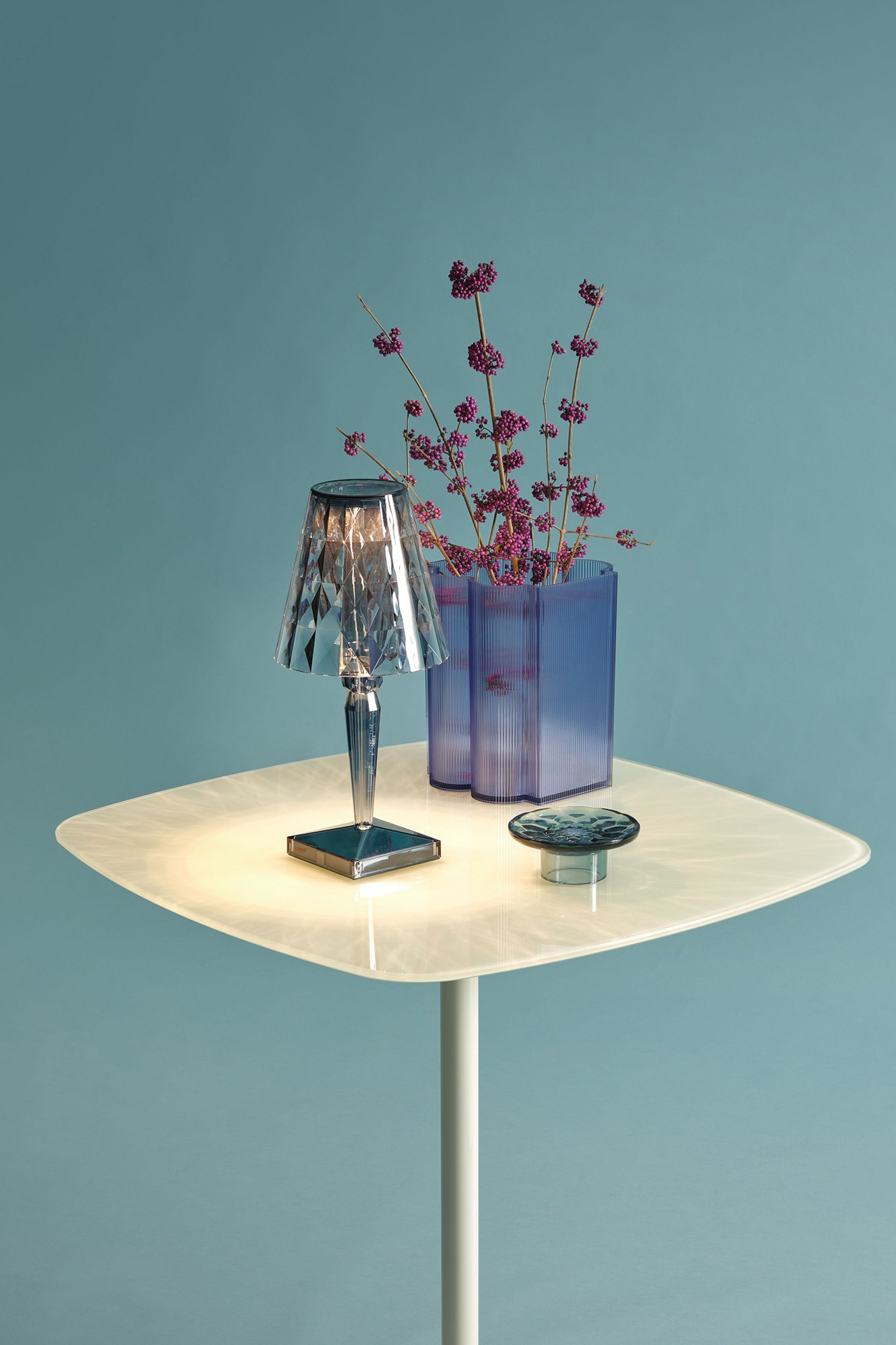 Kartell Battery Tischleuchte (rauchgrau transparent)