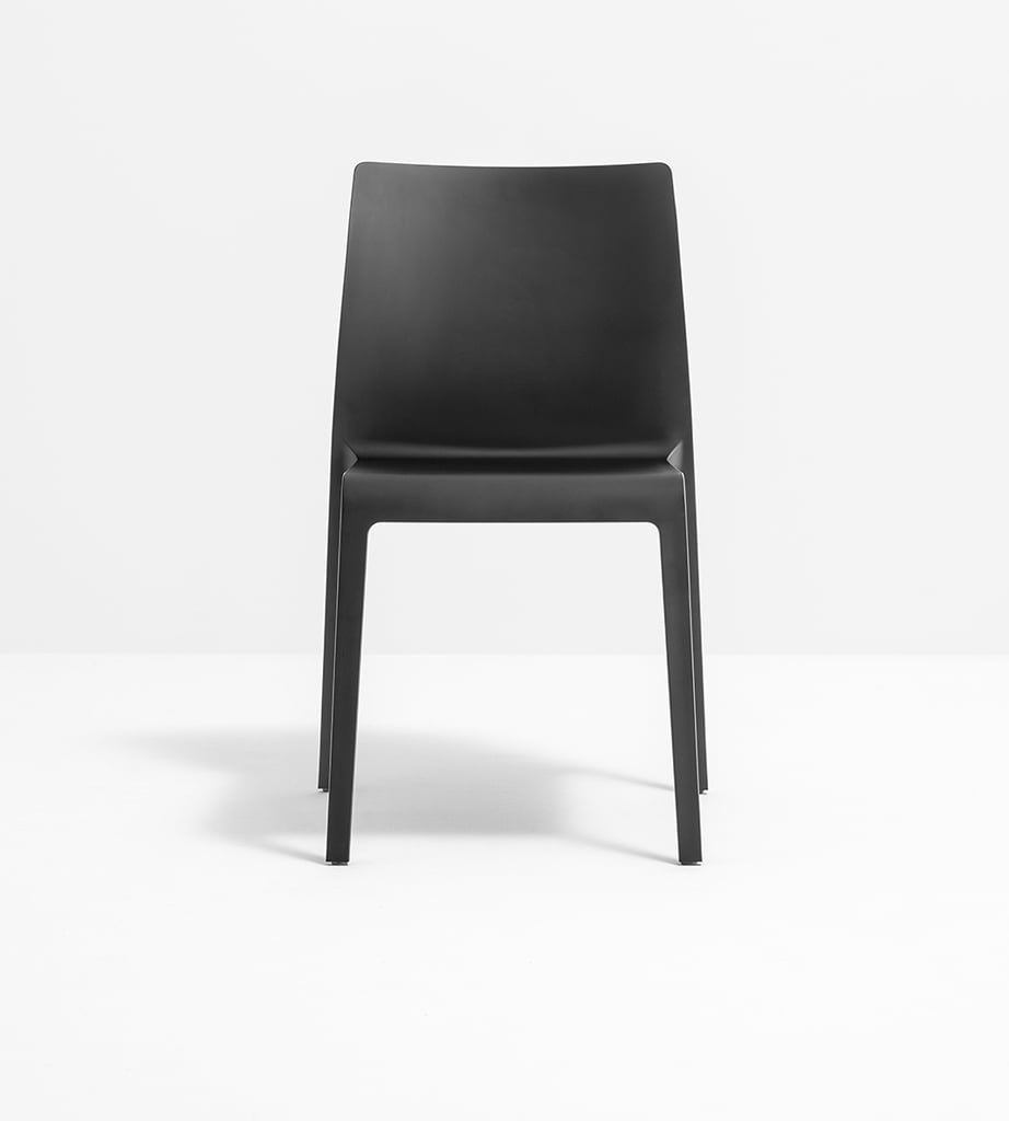Pedrali Volt HB 673 Stuhl schwarz Front
