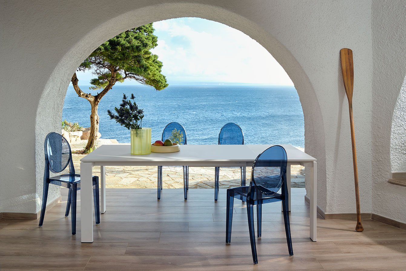 Kartell Victoria Ghost Stuhl