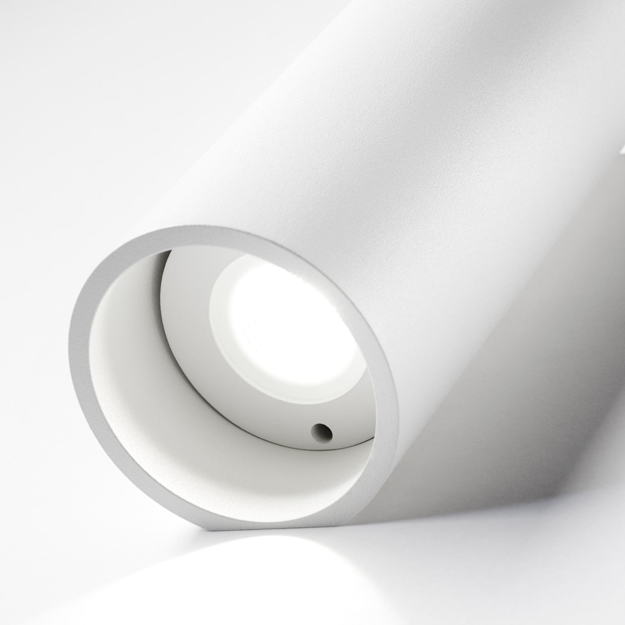 Light Point Zero W1 Wandleuchte (schwarz / gold)