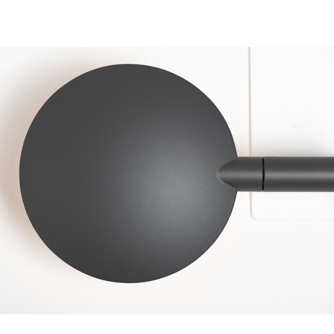 Mawa Design Maggy 1 Wandleuchte (schwarz matt, Kabel grau)