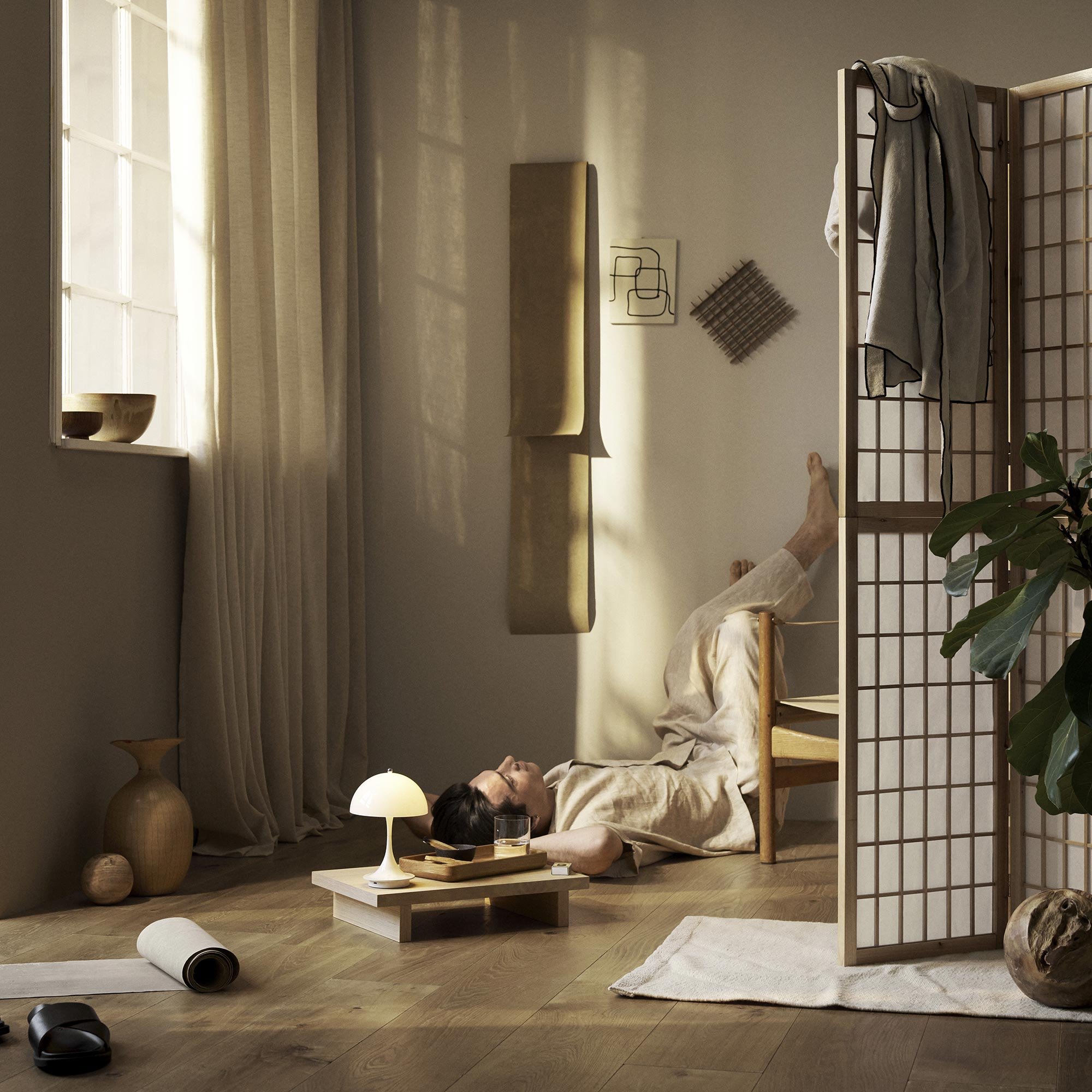 Louis Poulsen Panthella 160 Portable V3 Tischleuchte / Akkuleuchte (opal beige)