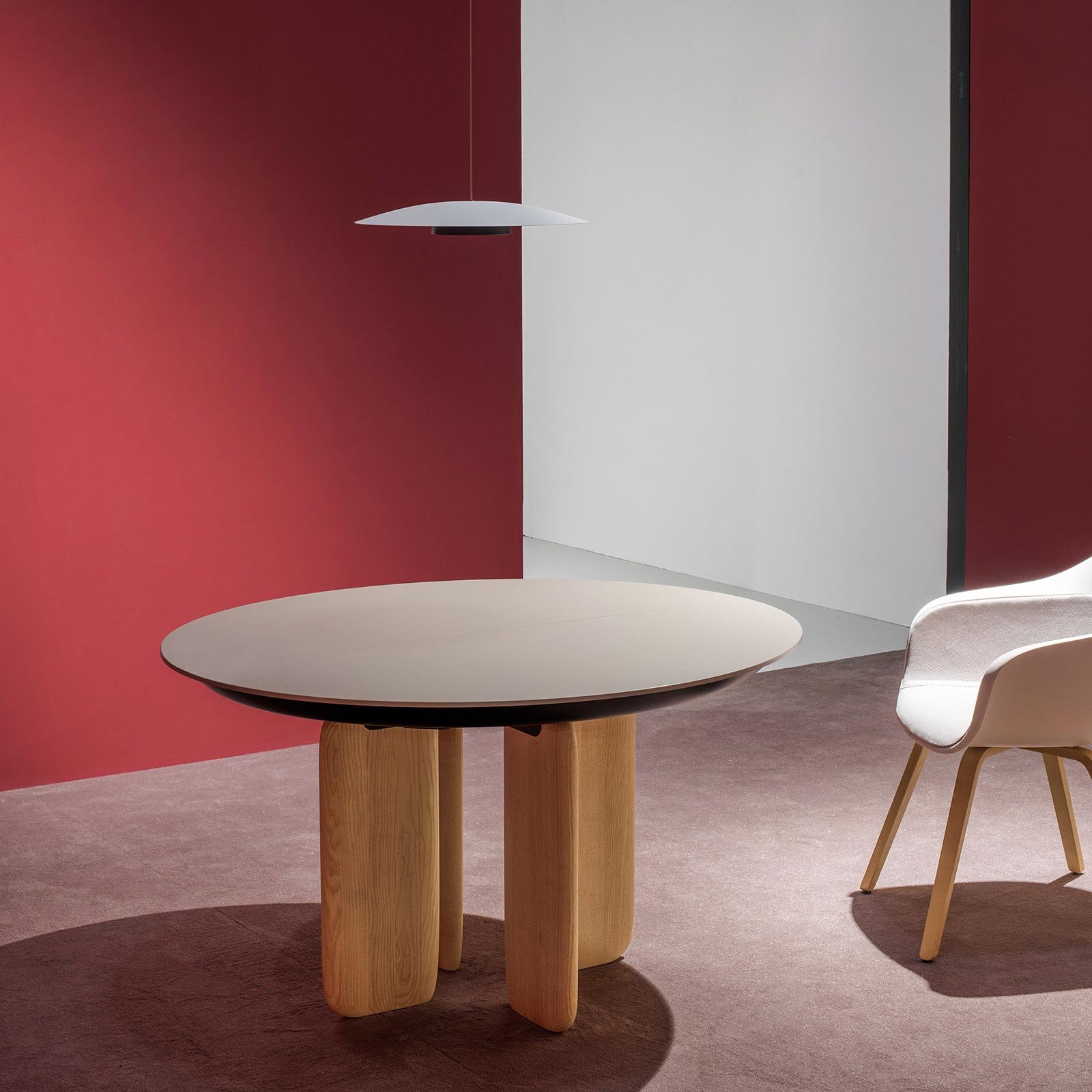 Kristalia Pala lackiert Indoor Tisch rund ausziehbar (Ø 110 - 150cm, MDF weiß lackiert, MDF weiß lackiert)