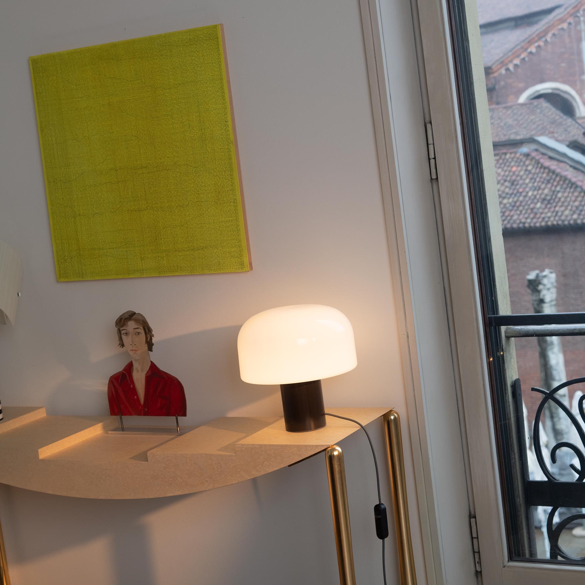 Flos Bellhop Glass T Tischleuchte (weiß)