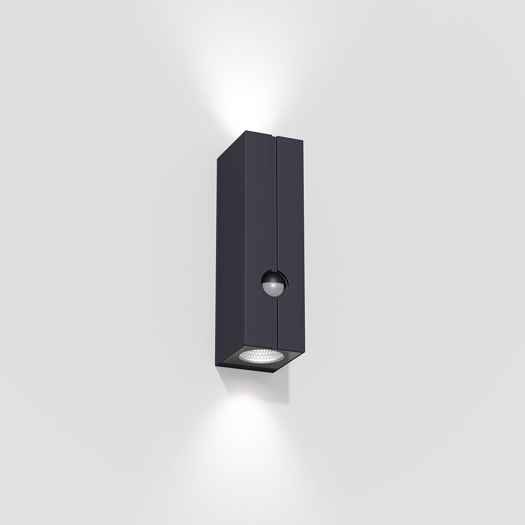 IP44.de cut control Wandleuchte mit Bewegungsmelder (deep black (RAL 9005))