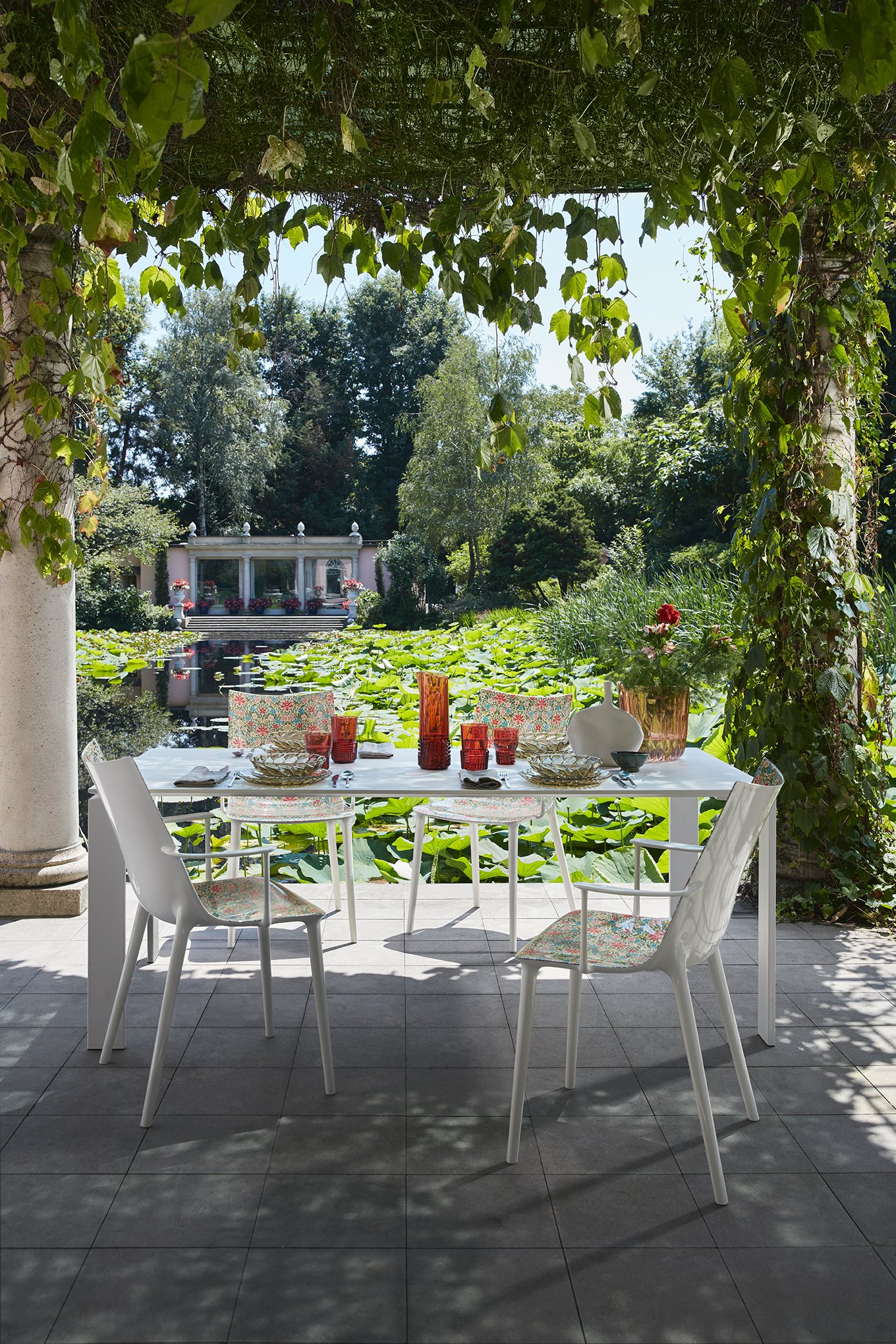Kartell H.H.H. Stuhl Graphic Impression (Moonflower weiß)