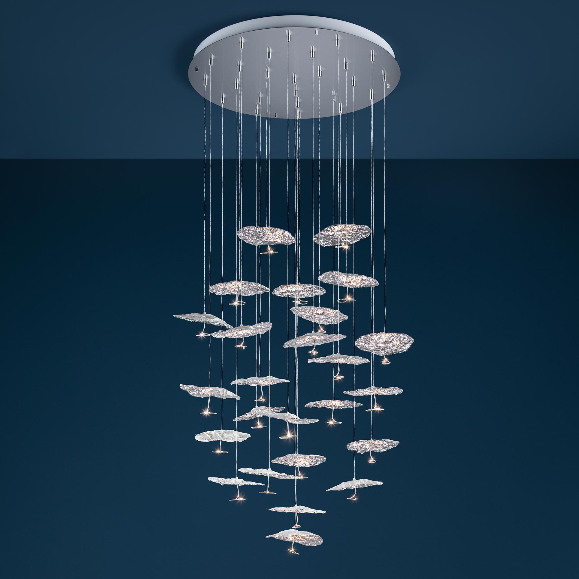 Catellani & Smith Gold Moon Chandelier Pendelleuchte (Cascata (Wasserfall-Anordnung), 20 x Ø 20cm Schirm schwarz / gold)