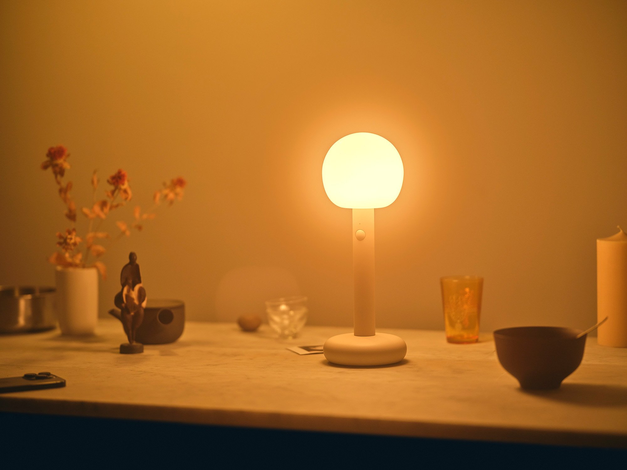 GRAU Fire LED Tischleuchte/Akkuleuchte (Sand White)