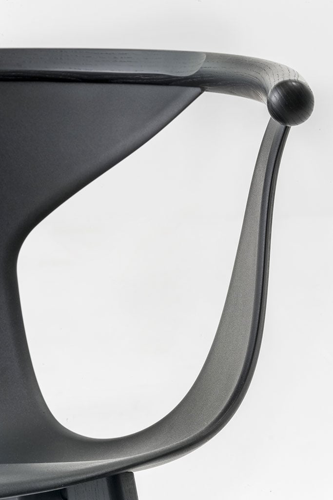 Pedrali Fox 3725 Stuhl schwarz gebeizt schwarz Detail