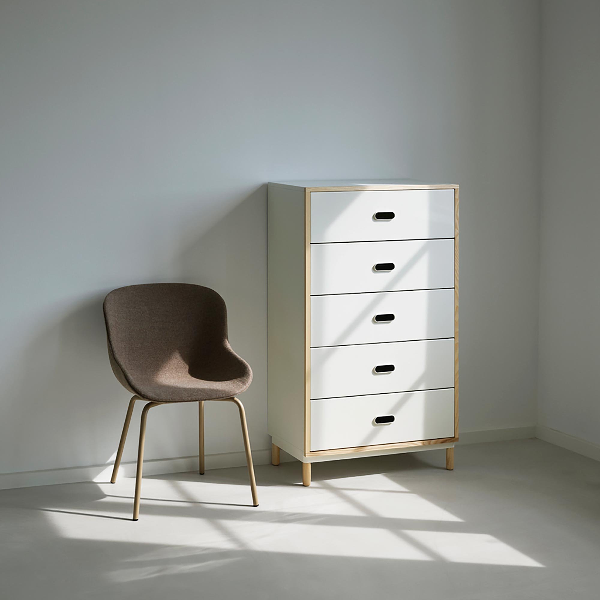 Normann Copenhagen Kabino Kommode (fünf Schubladen)