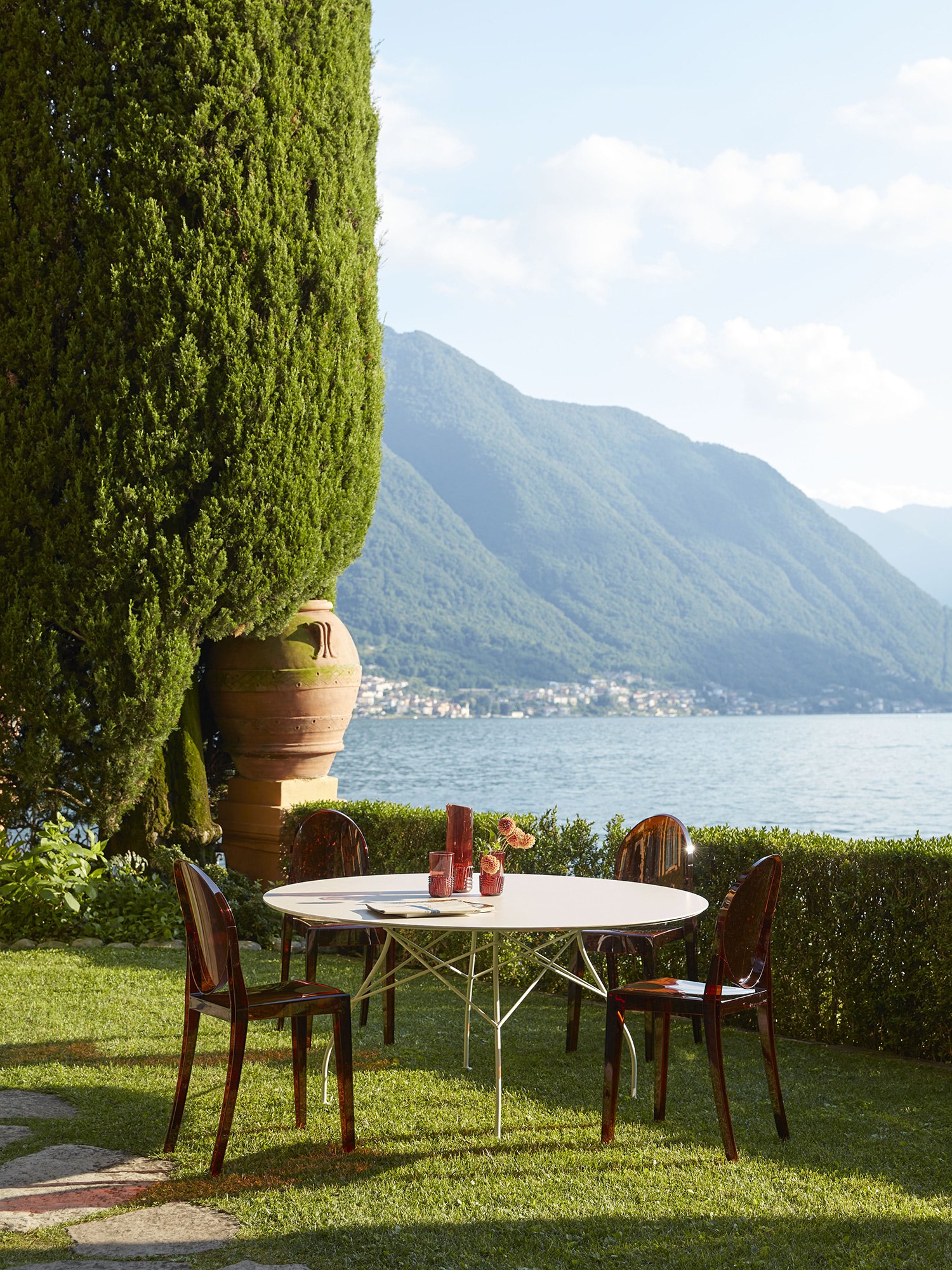 Kartell Glossy Outdoor Tisch