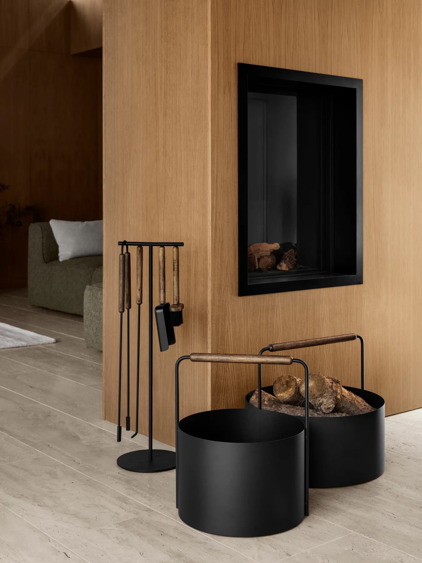 blomus Ashi Feuerholz Korb Groß (Black)