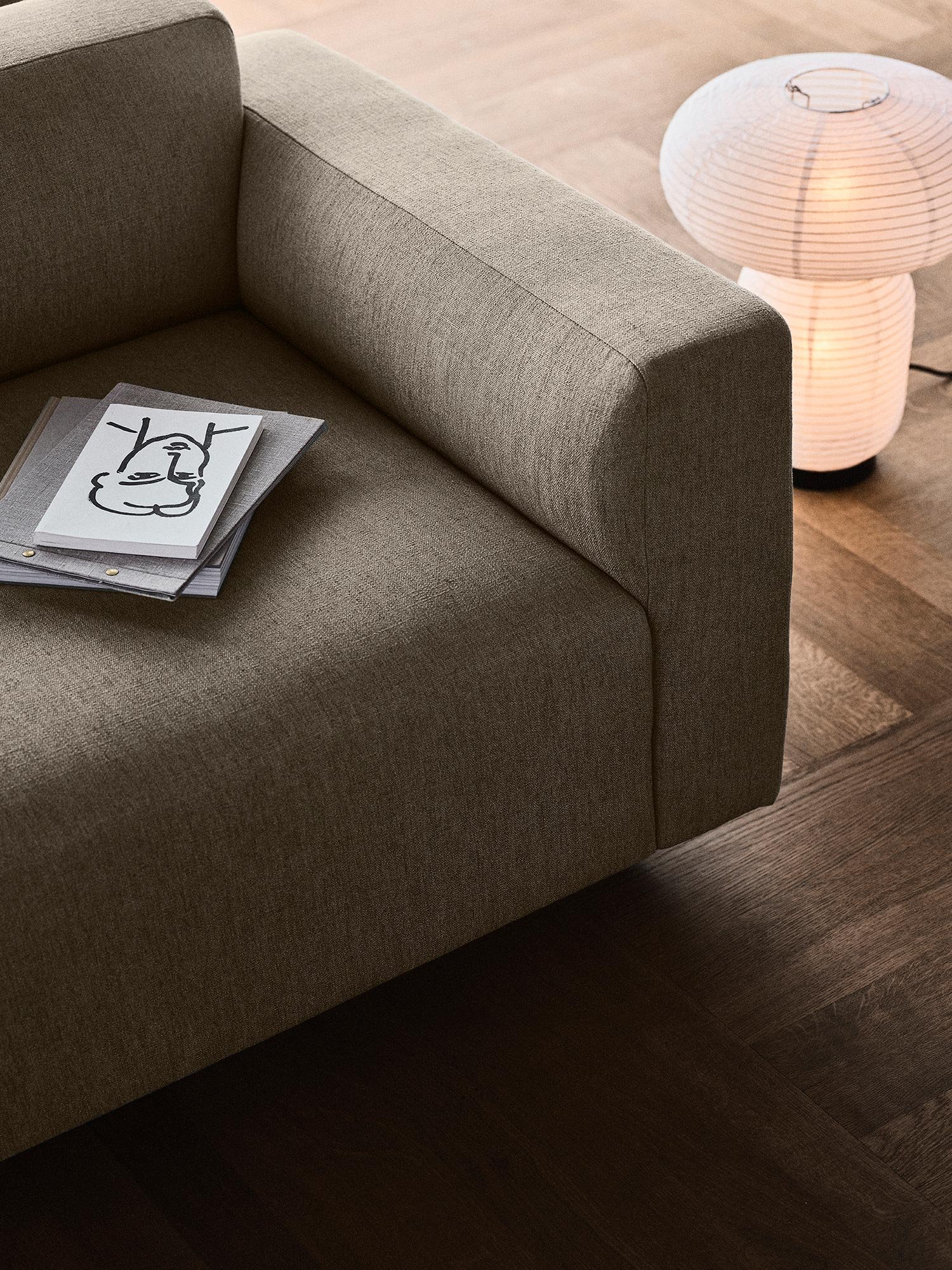 &tradition Develius 3-Sitzer Eck-Sofa Chaiselongue rechts (Hot Madison Reboot 094 (JAB))