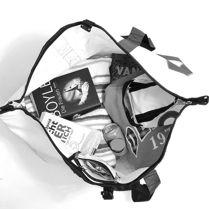 360° Taschen Kutter XL Reisetasche (weiß / blau, Zahl hellgrau, Gurt blau / grau, Boden in Plane grau)