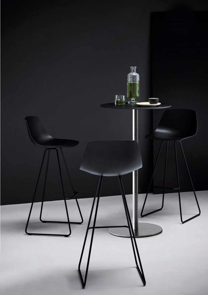 Lapalma Brio Bistrotisch rund (Ø 70cm, matt verchromt, 72cm, Eiche dunkel nussbaum gebeizt)