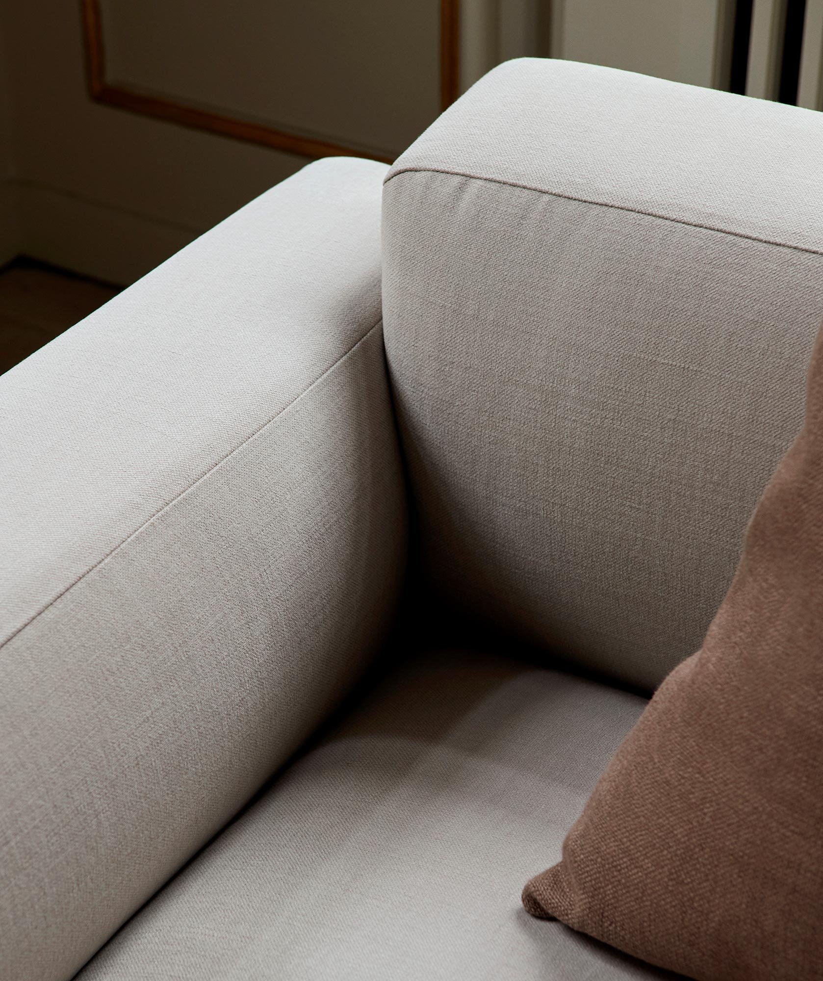 &tradition Develius 2-Sitzer Eck-Sofa Chaiselongue rechts (Hot Madison Reboot 094 (JAB))