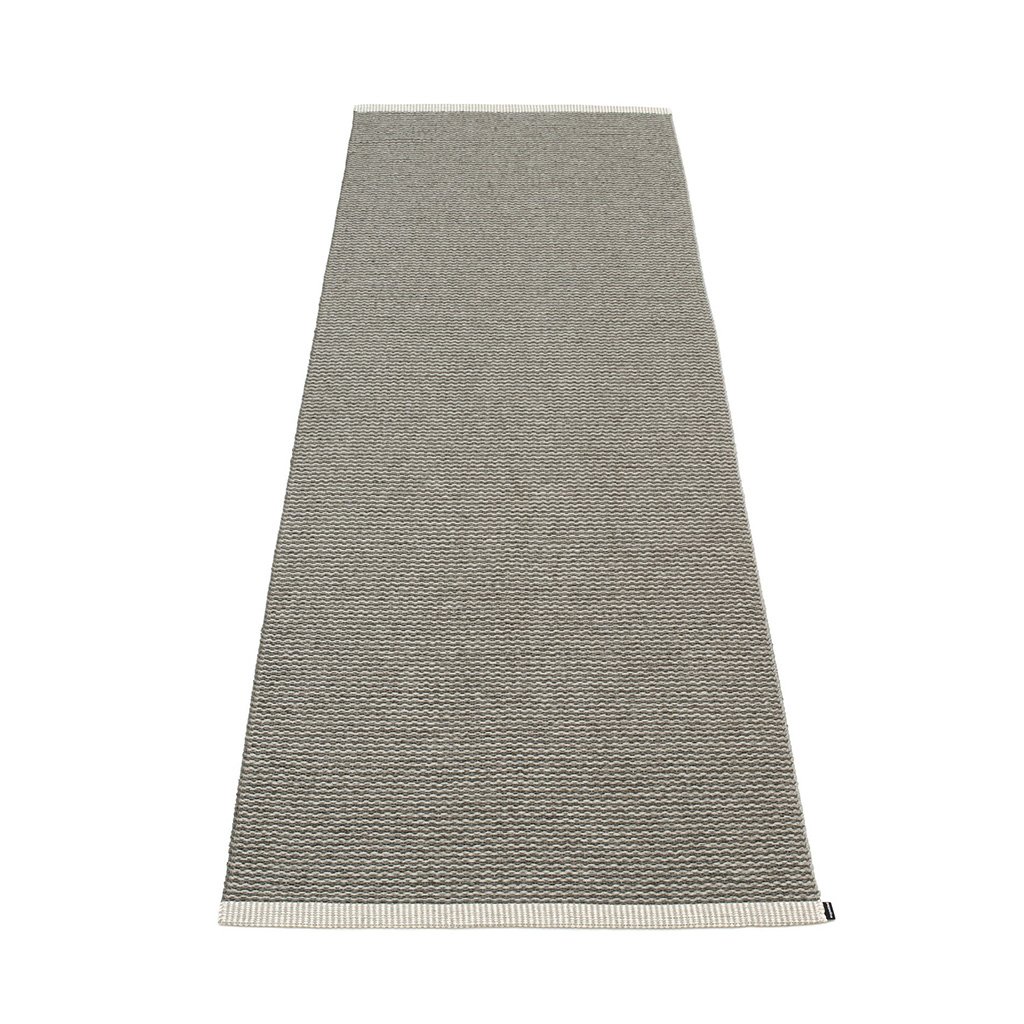 pappelina mono outdoor teppich charcoal warm grau 85x260