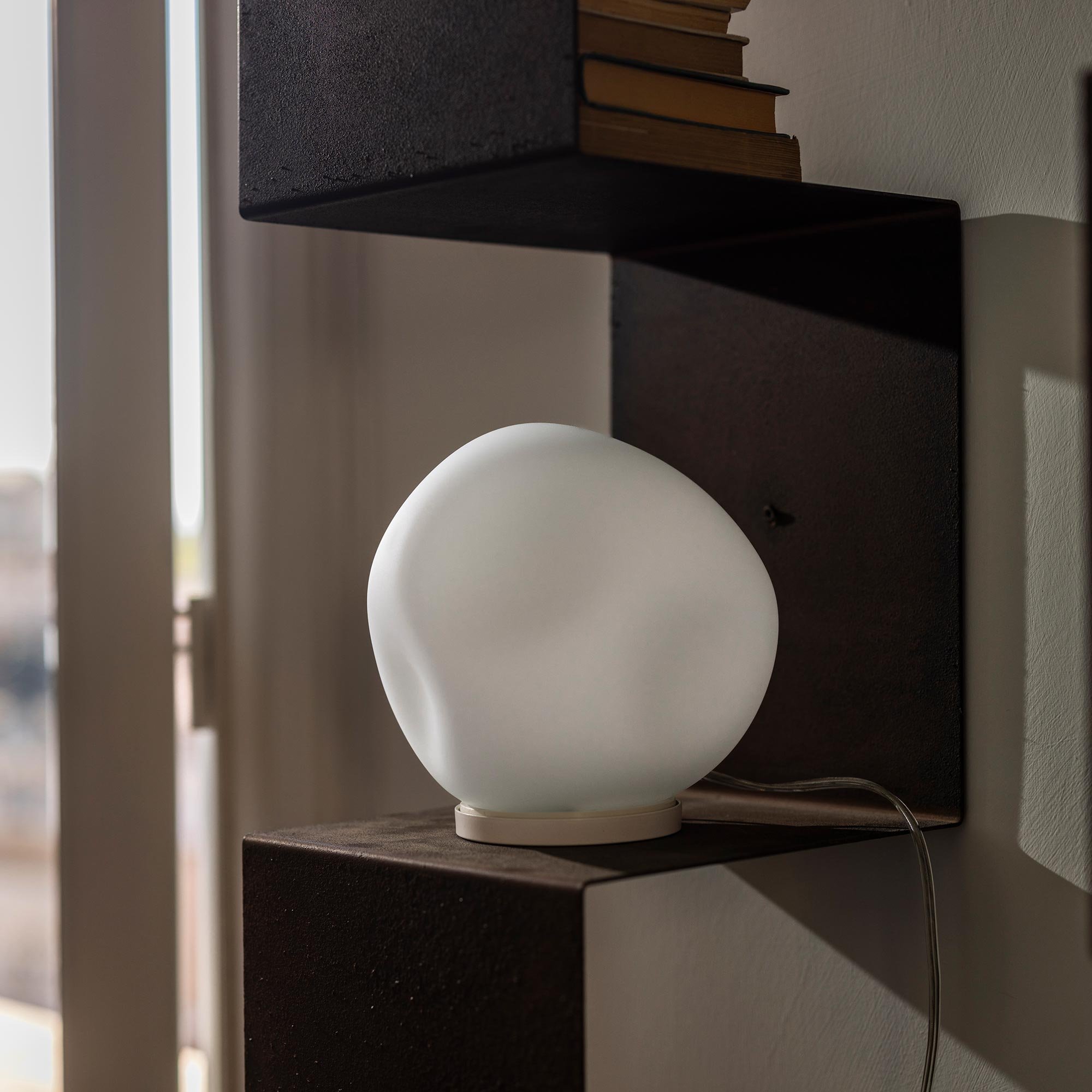 Foscarini Hoba Midi Tischleuchte (Ein- / Aus)