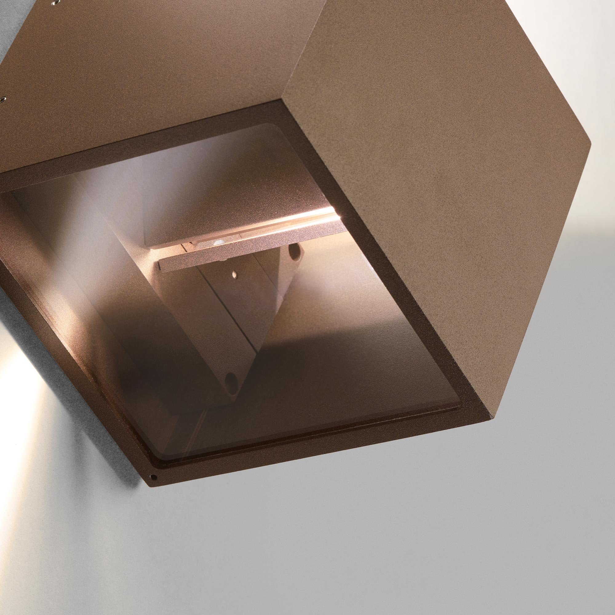 Light Point Cube XL LED Wandleuchte (rust)