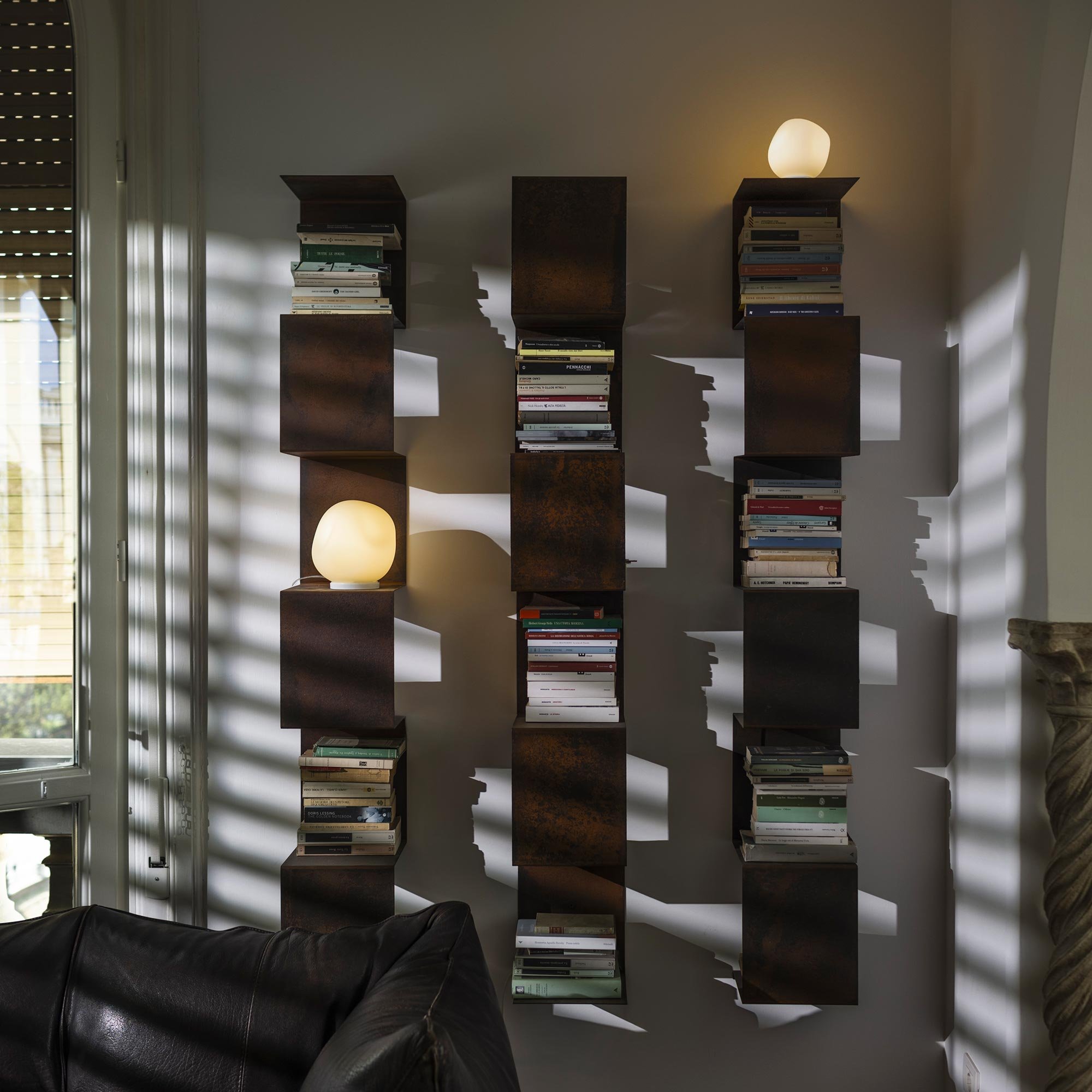 Foscarini Hoba Piccola Tischleuchte (Ein- / Aus)