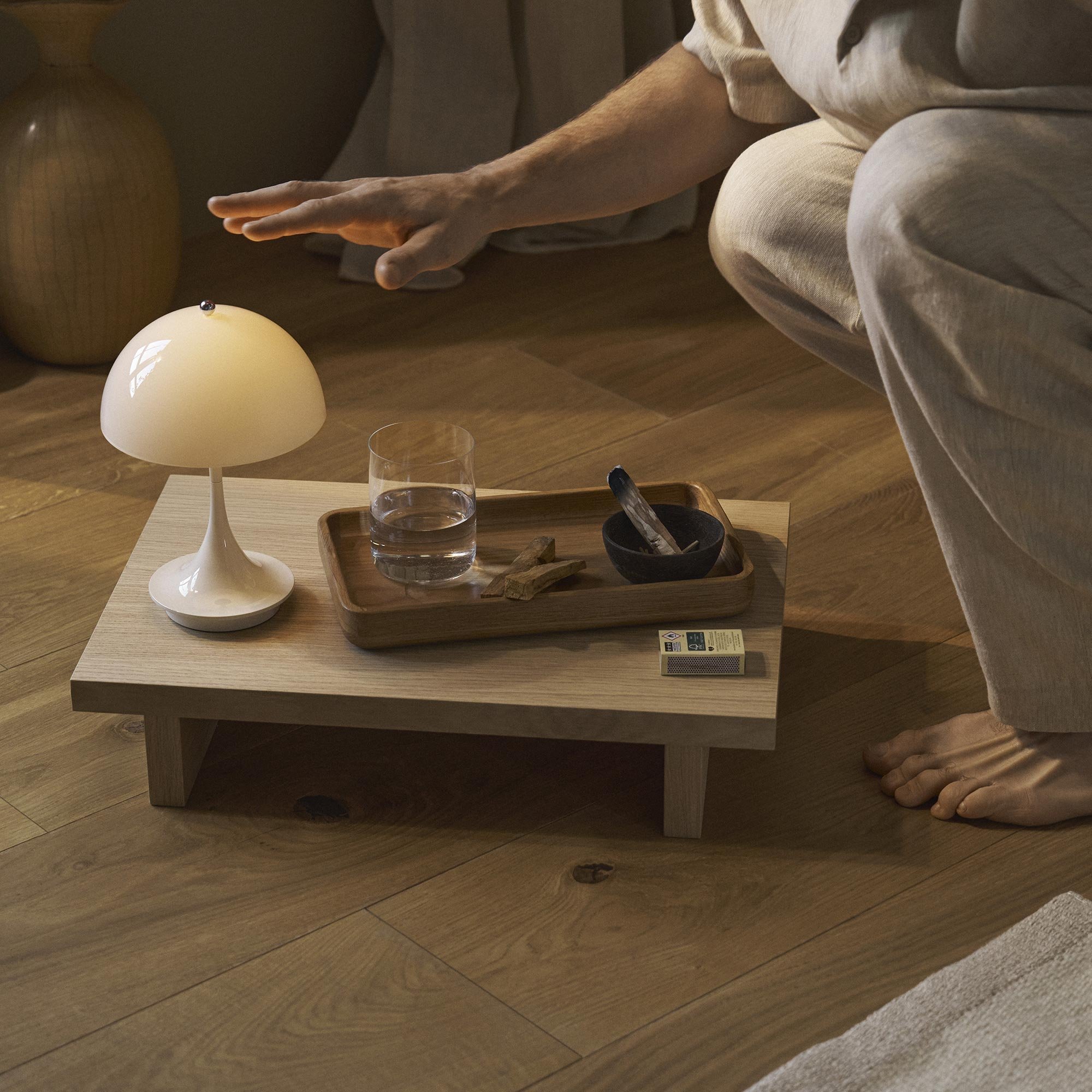Louis Poulsen Panthella 160 Portable V3 Tischleuchte / Akkuleuchte (opal beige)