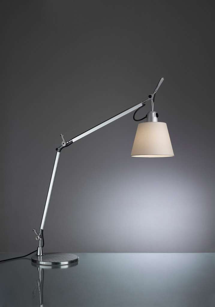 artemide tolomeo basculante tischleuchte 1