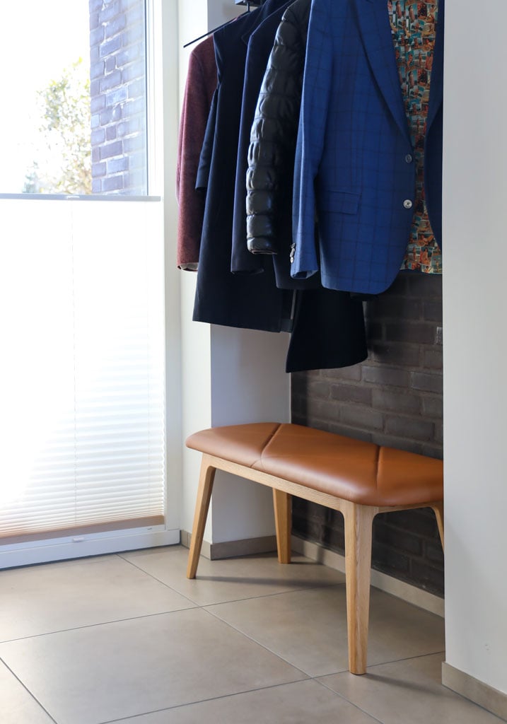 sackit-nordic-bank-eiche-ultra-brandy-ambiente-garderobe