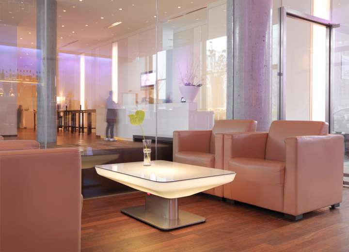 moree studio 45 beleuchteter tisch ambiente 3