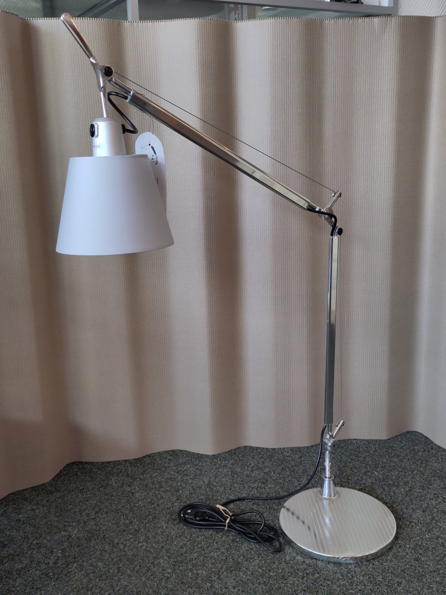 Artemide Tolomeo Basculante Tischleuchte - Schirm 18 cm Satin - Retoure