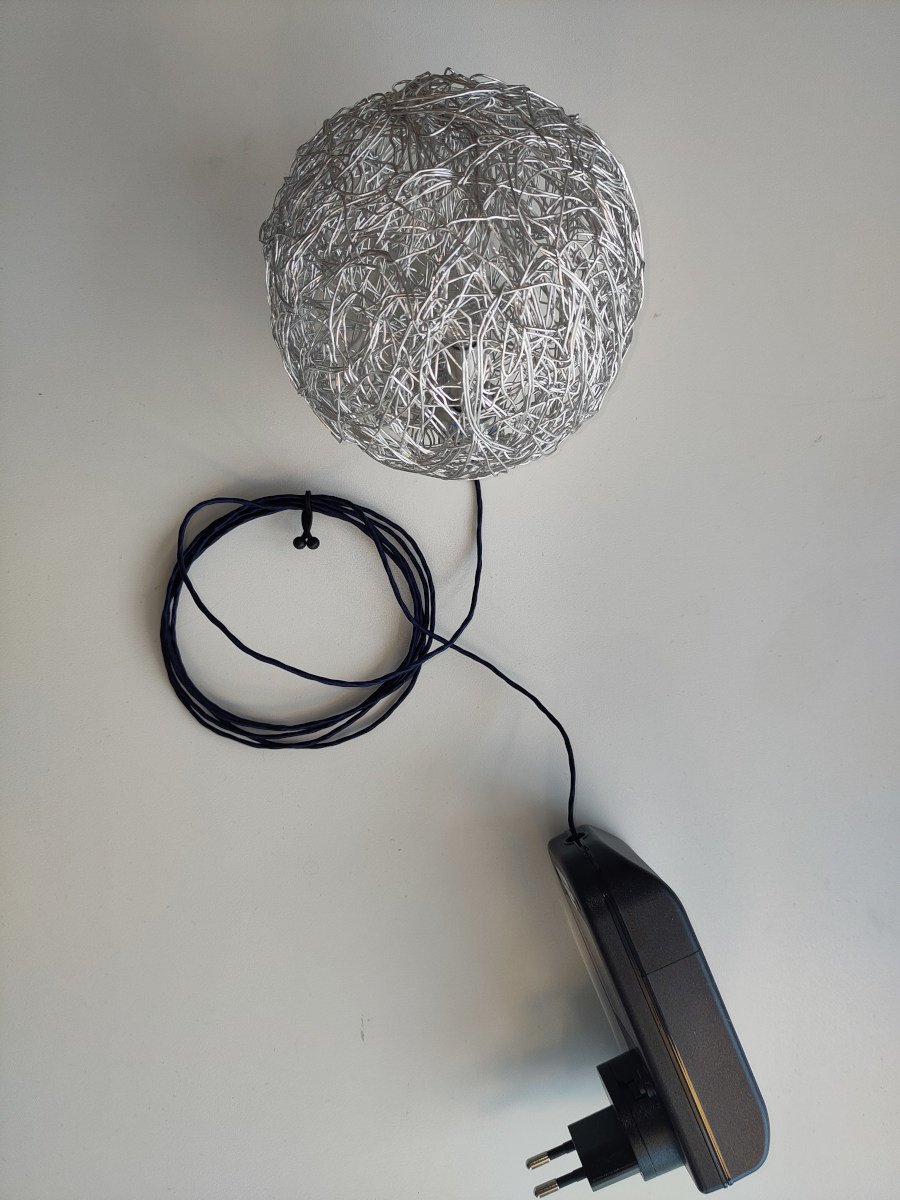 Catellani & Smith Sweet Light T Tischleuchte - aluminium mit blauem Kabel - Retoure